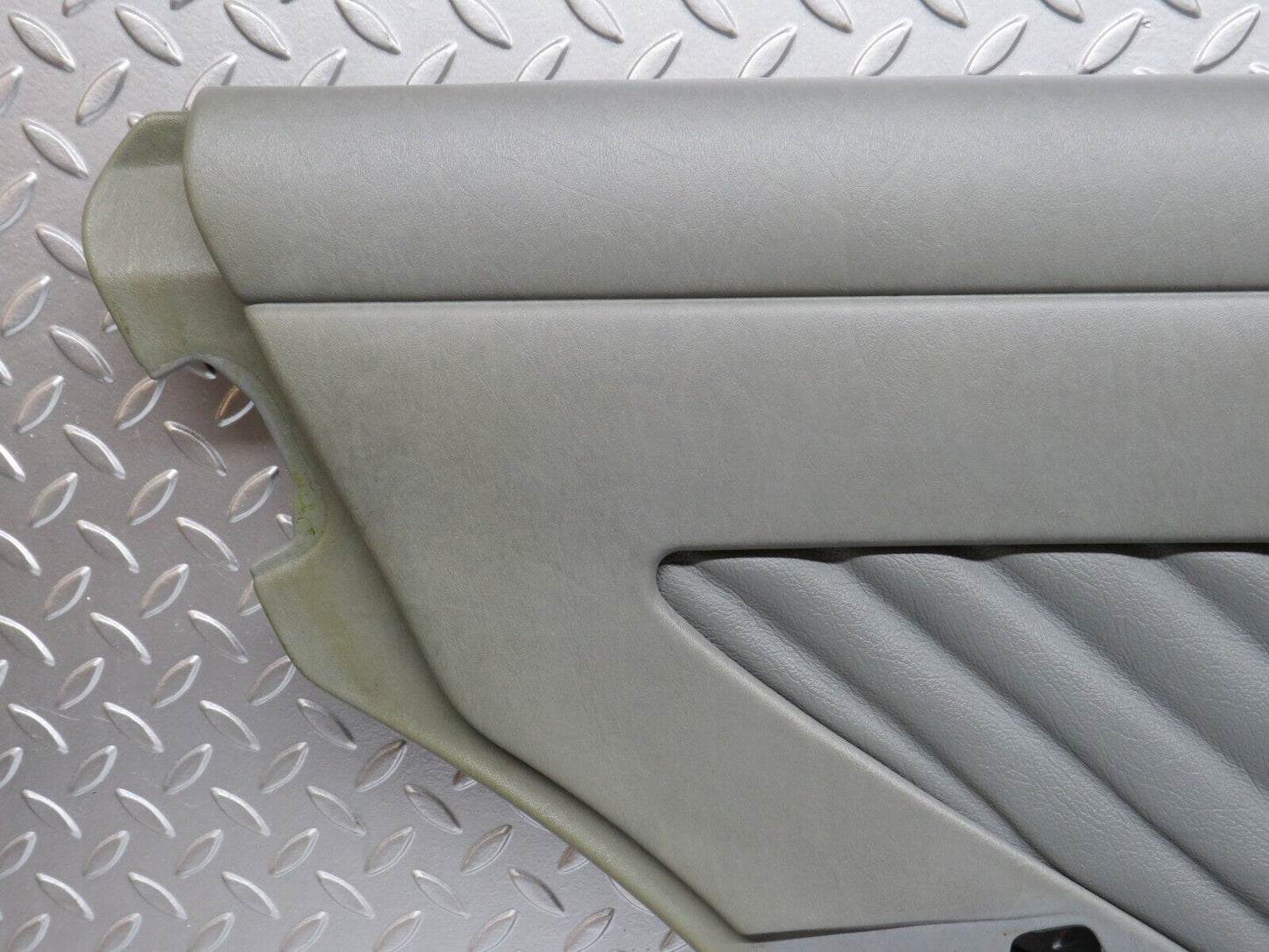 35957 Mercedes-Benz W126 420SE Rear Left Door Card Grey