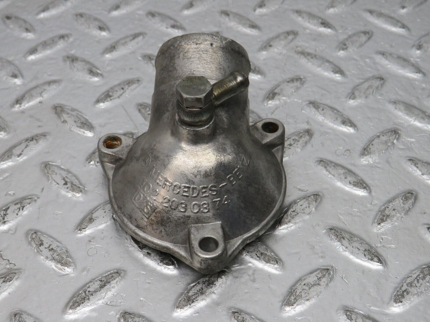 31609 Mercedes-Benz W201 190LE Thermostat Housing 1022030374