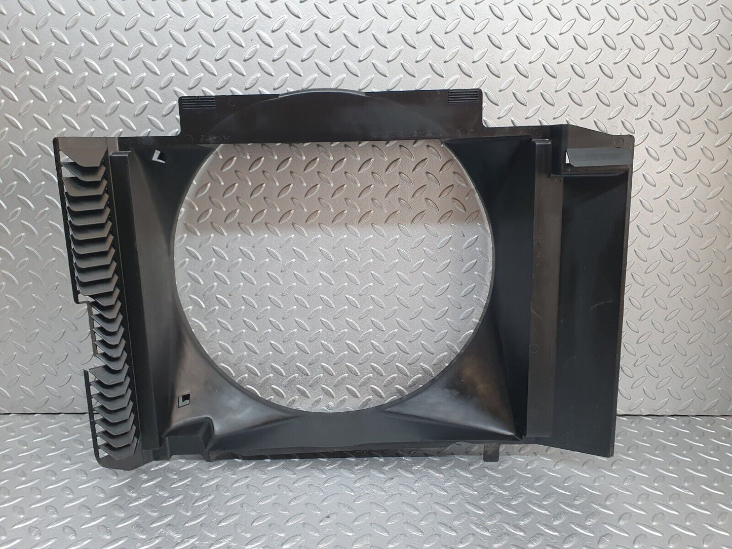 44124 Mercedes-Benz C123 230CE Coupe Radiator Fan Shroud Cover 1235052055