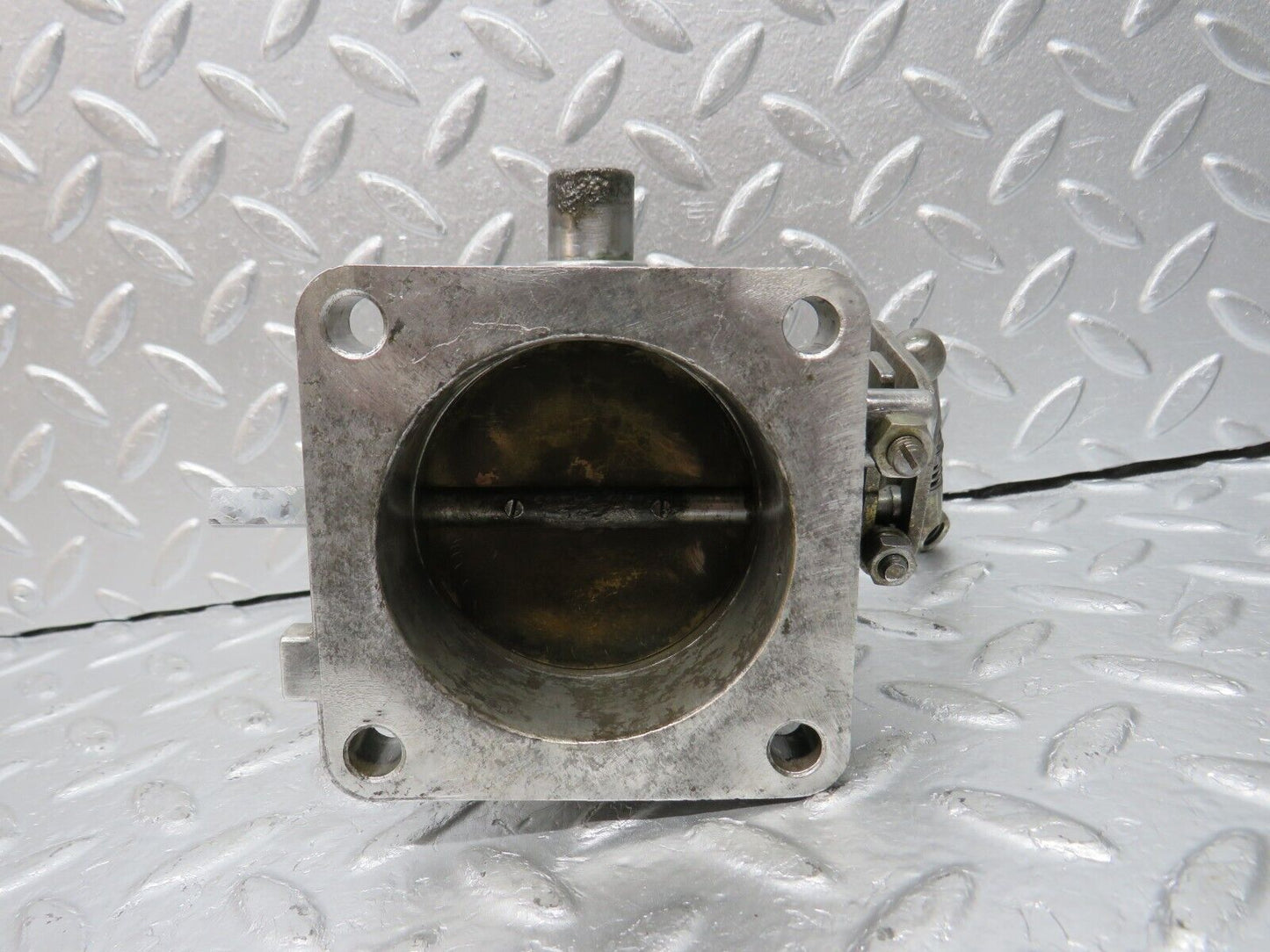 33073 Mercedes-Benz C107 R107 350 V8 Throttle Body Valve