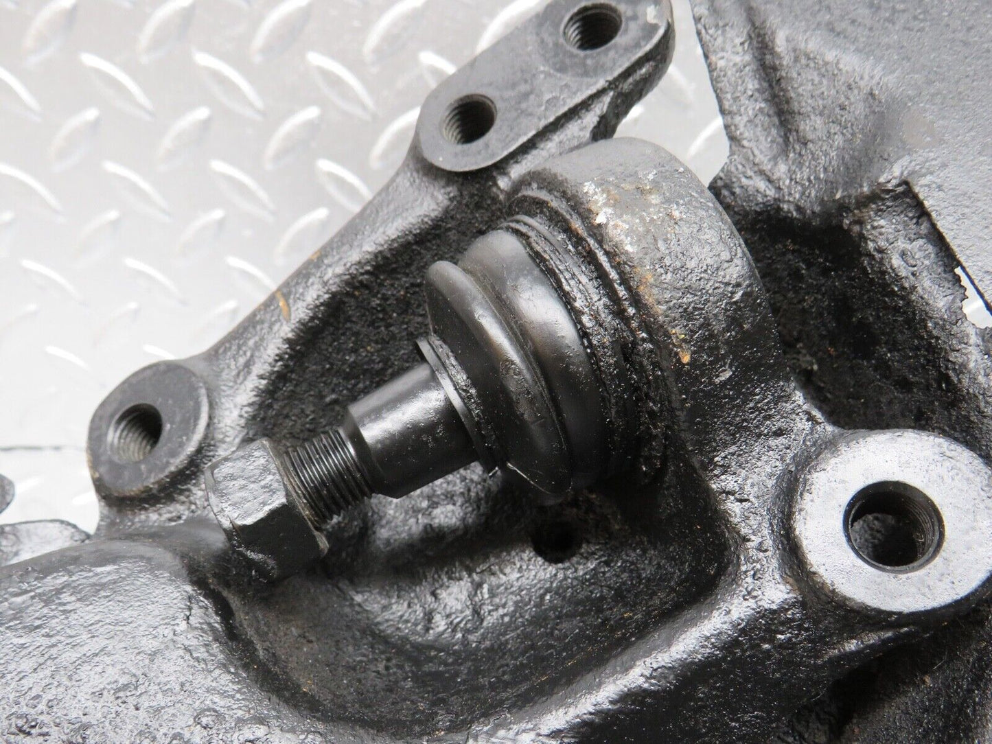 0386 Mercedes-Benz W108 280SE Complete Wheel Hub Front Right