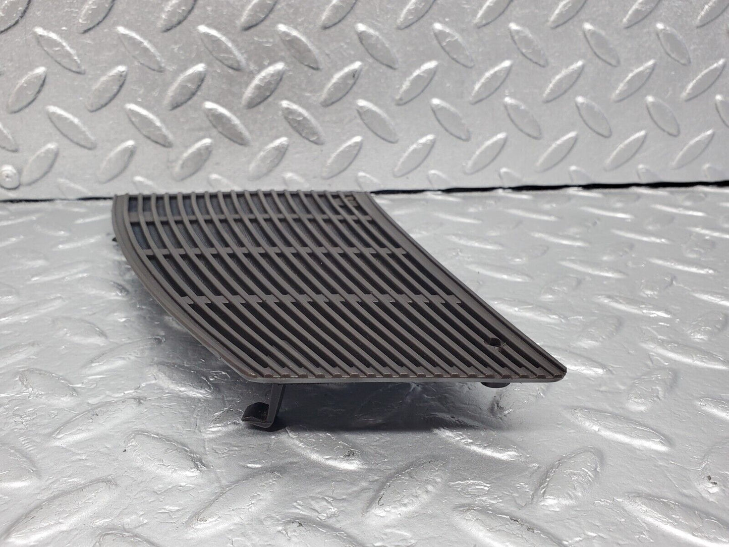 45958 Mercedes-Benz W126 420SE Dashboard Speaker Cover Left Side 1266806839