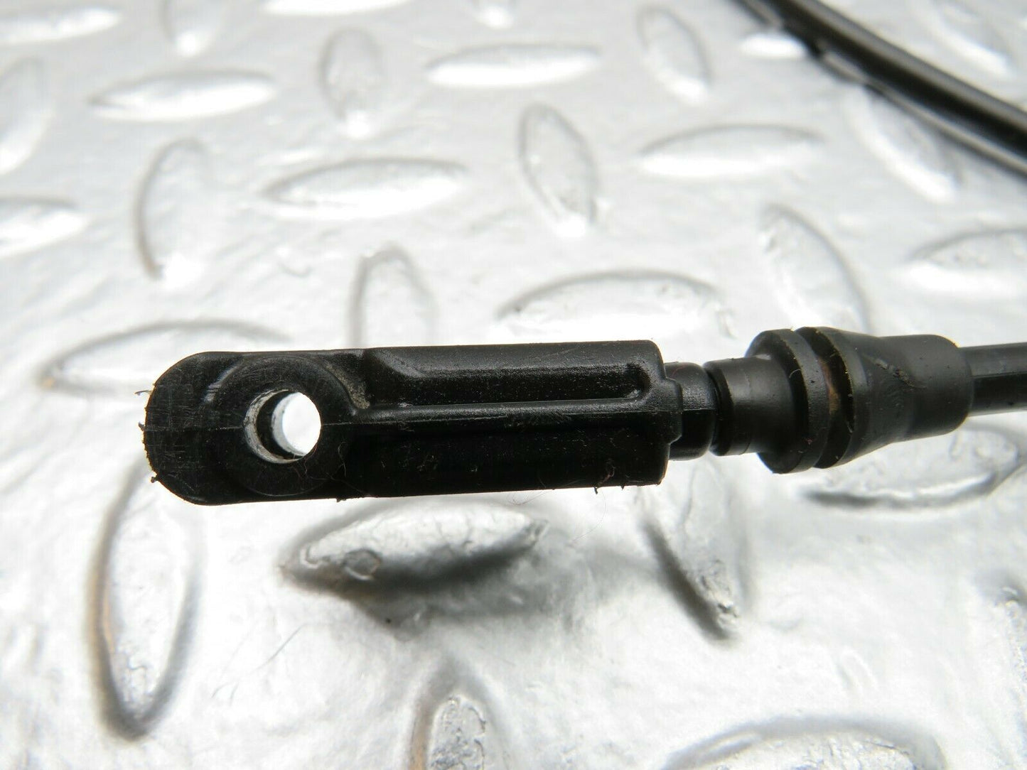22415 Mercedes-Benz C124 E220 Coupe Bonnet Release Cable