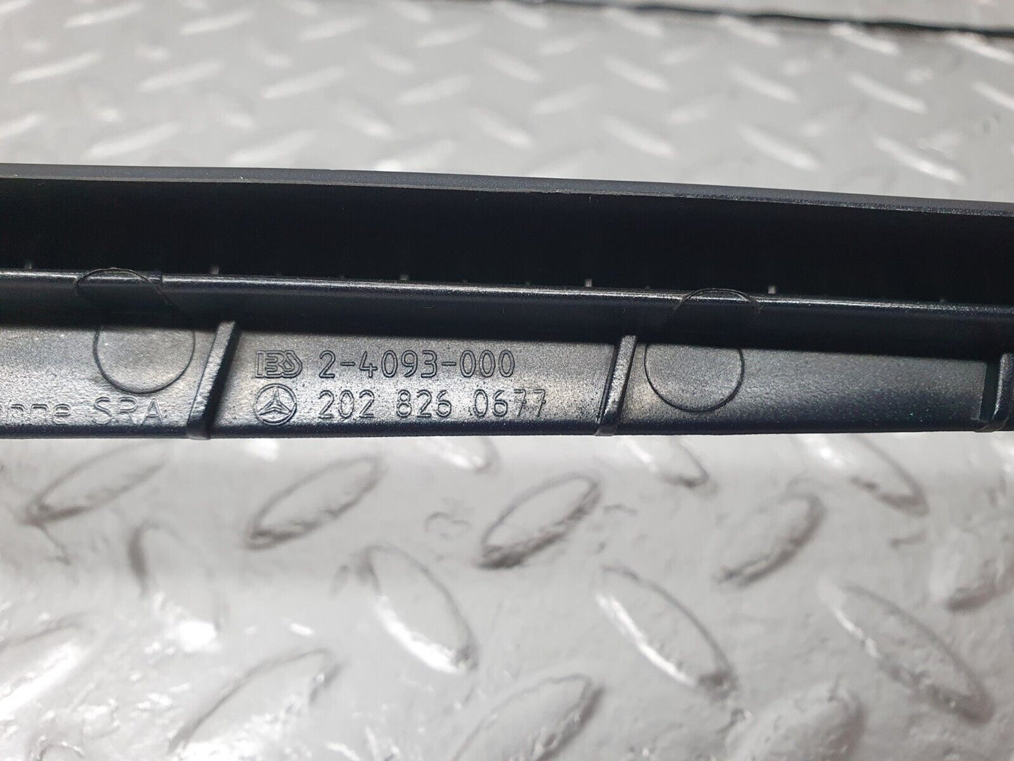 41808 Mercedes-Benz W202 C200 Under Headlight Trim Right 2028260877 2028260677