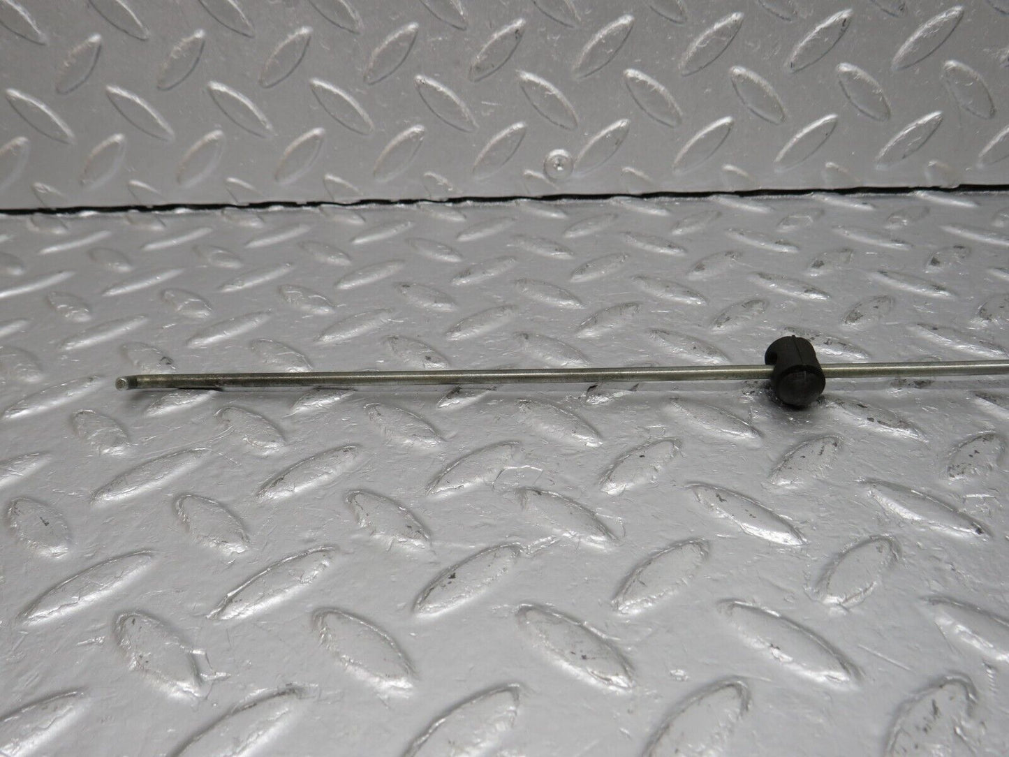 40458 Mercedes-Benz W110 230 Rear Door Lock Control Bar