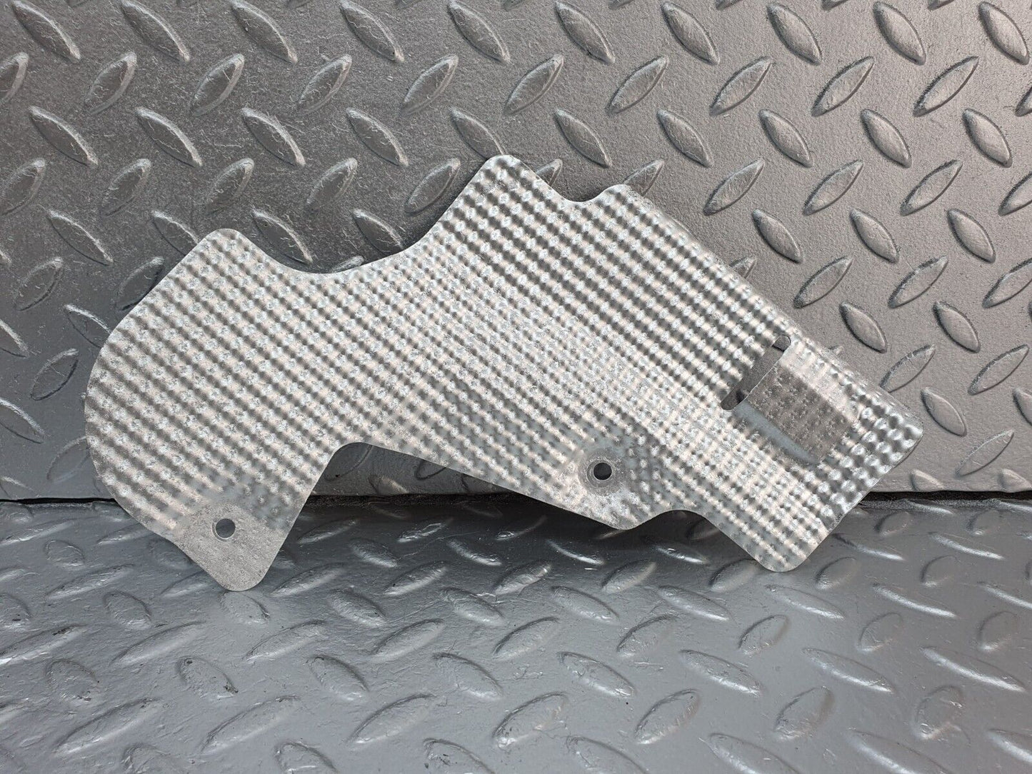 41892 Mercedes-Benz W202 C200 Exhaust Heat Shield