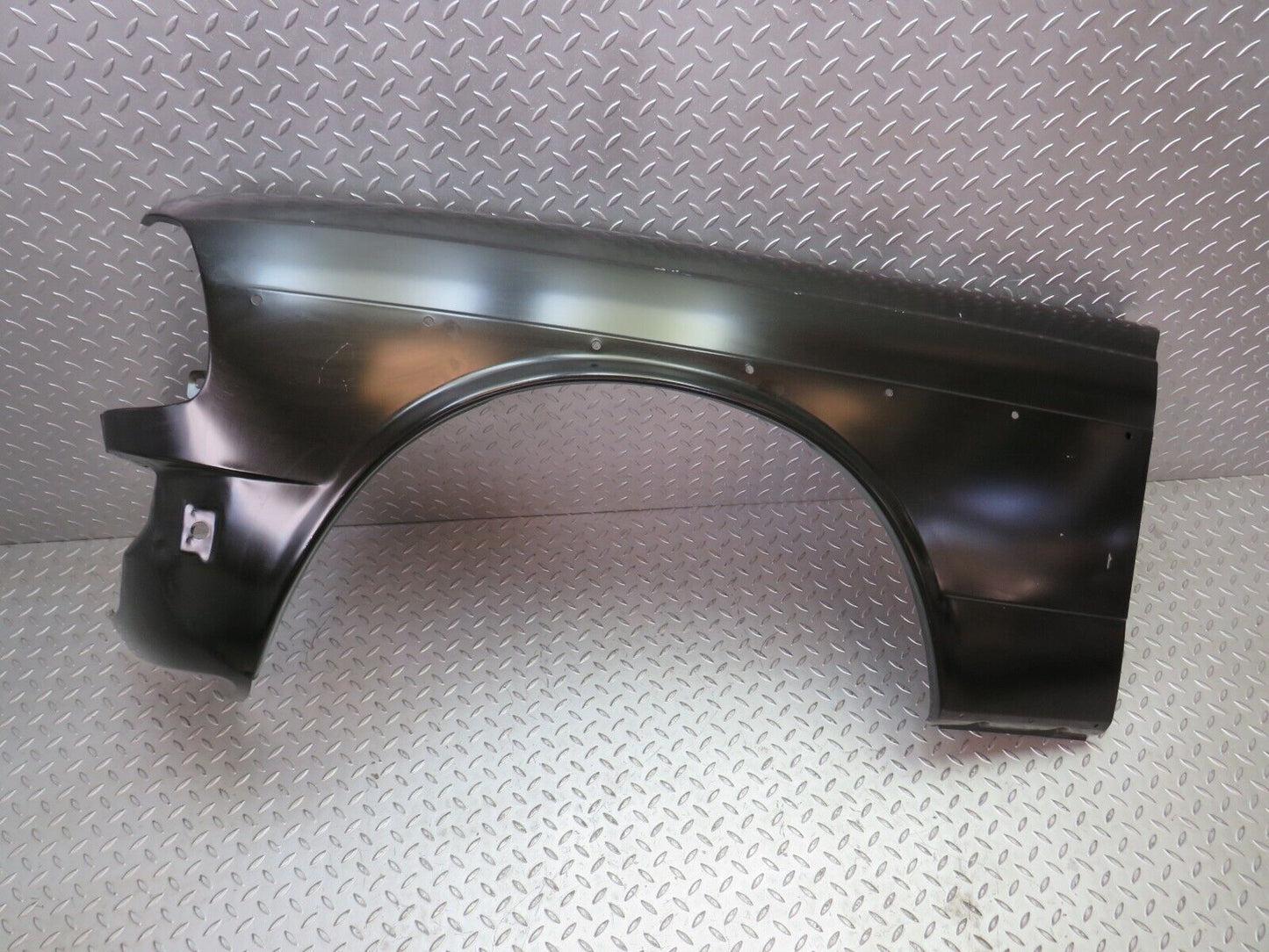 28345 Mercedes-Benz S123 240D Wagon Front Left Wing Fender