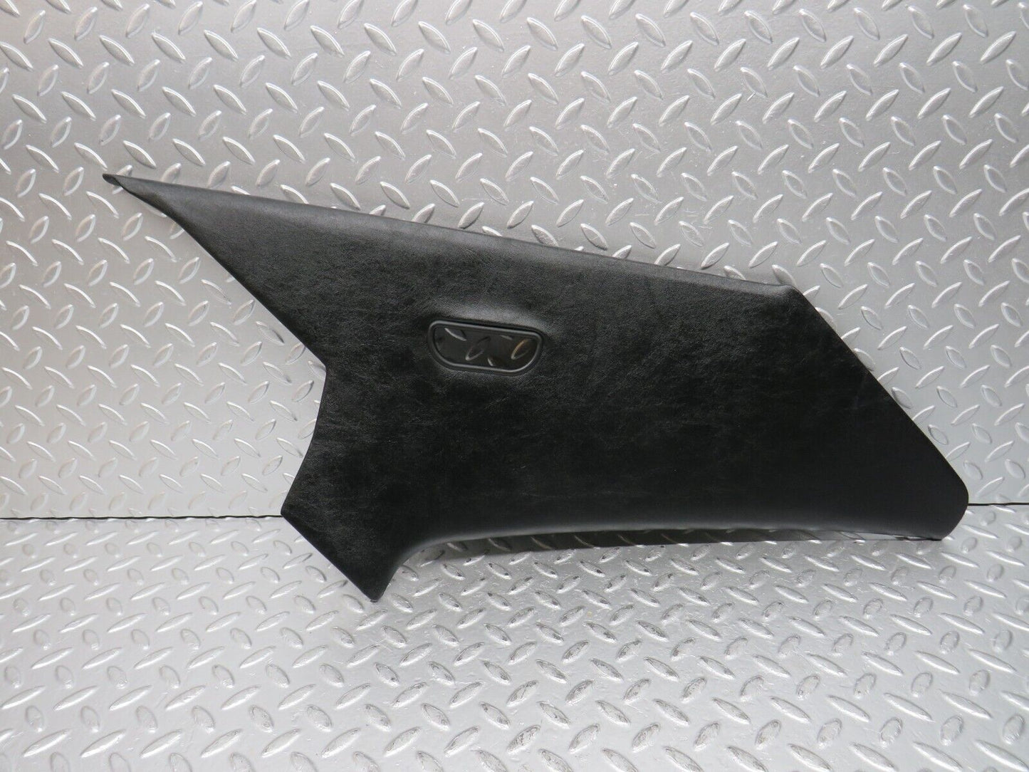 31568 Mercedes-Benz W201 190LE 1.8L C Pillar Cover Trim Left Black 2016950144