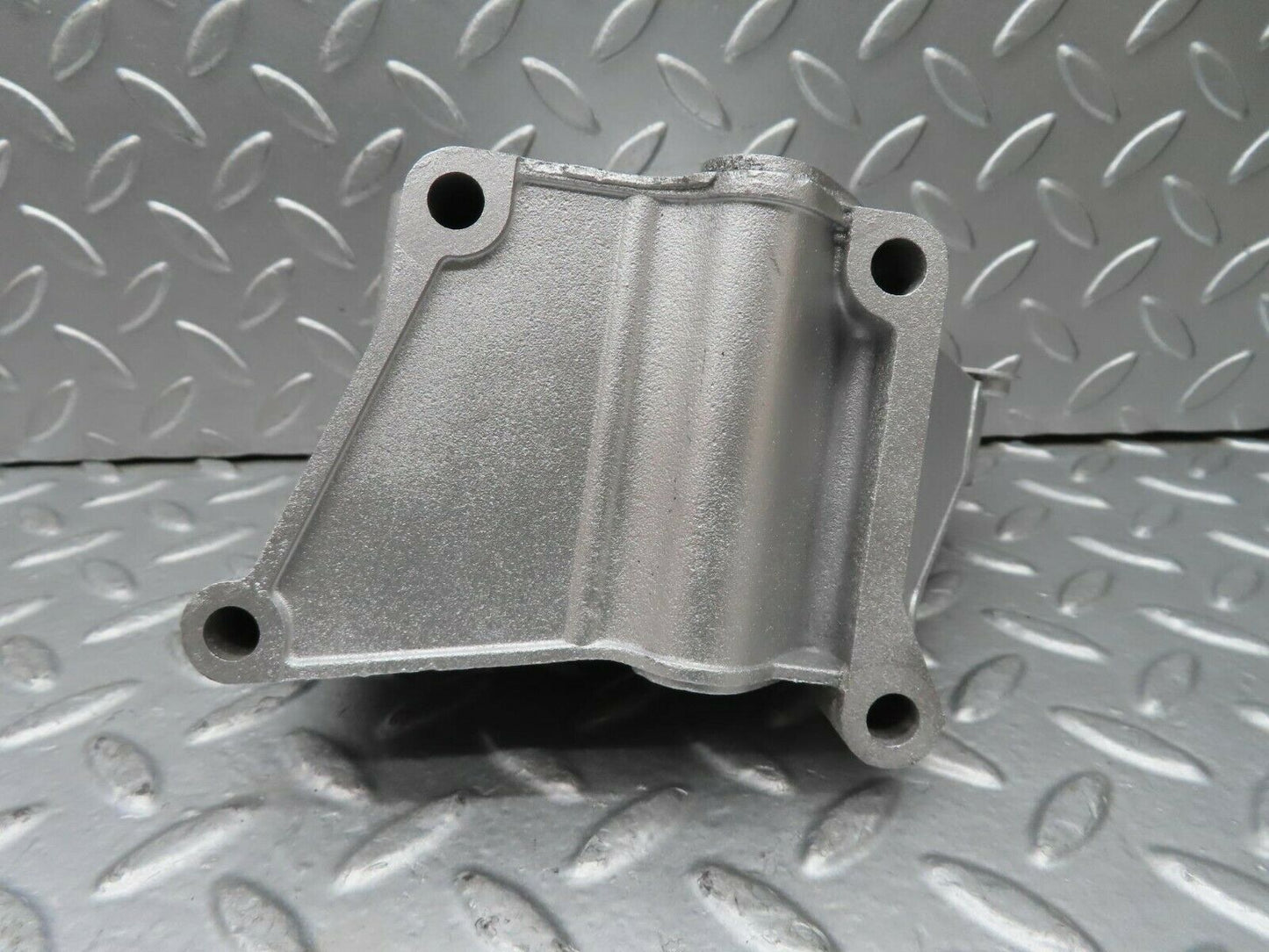15263 Mercedes-Benz W123 230E Power Steering Pump Bracket 1234660241