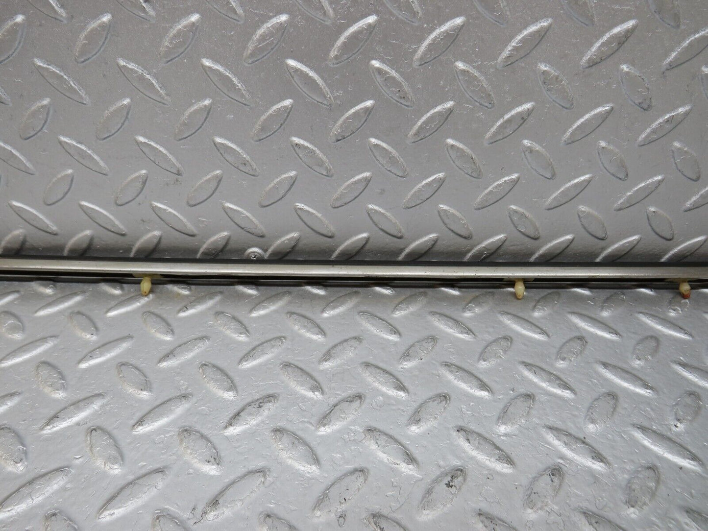 35775 Mercedes-Benz W108 Rear Right Door Centre Moulding Trim