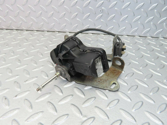 8777 Mercedes-Benz W126 Right Headlight Wiper Motor 1268205242
