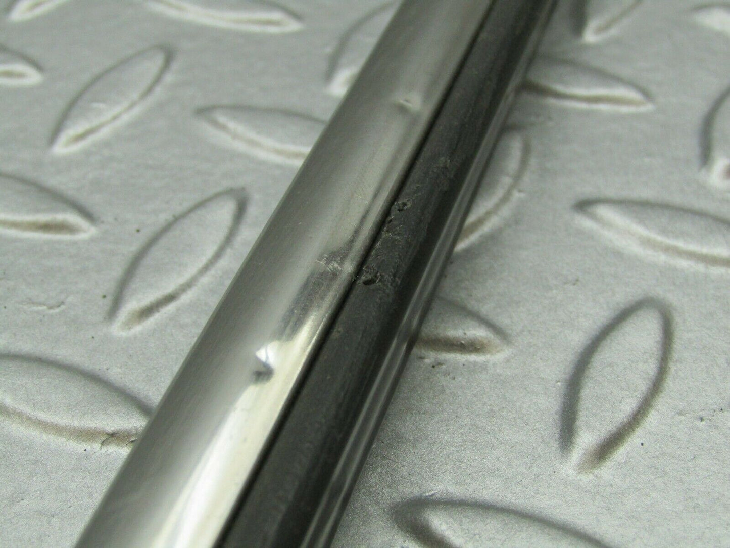 3336 Mercedes-Benz W115 220D Centre Door Chrome Trim Rear Left