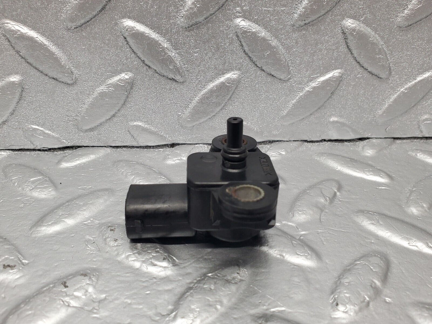 44280391