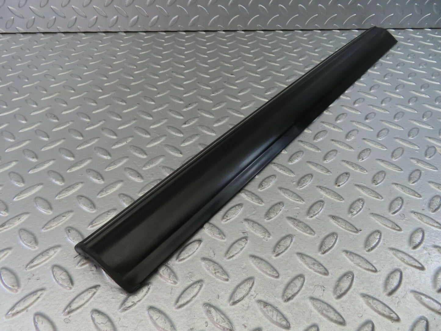 10279 Mercedes-Benz W123 Rear Left Door Lower Trim