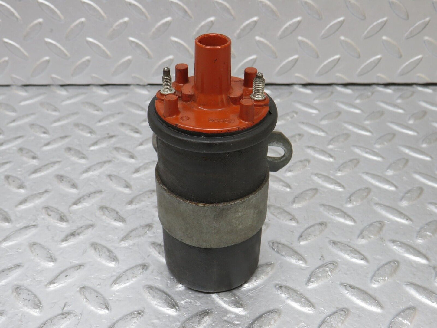 35435 Mercedes-Benz R107 280SL Coupe Ignition Coil Bosch 0001584003 0221118307