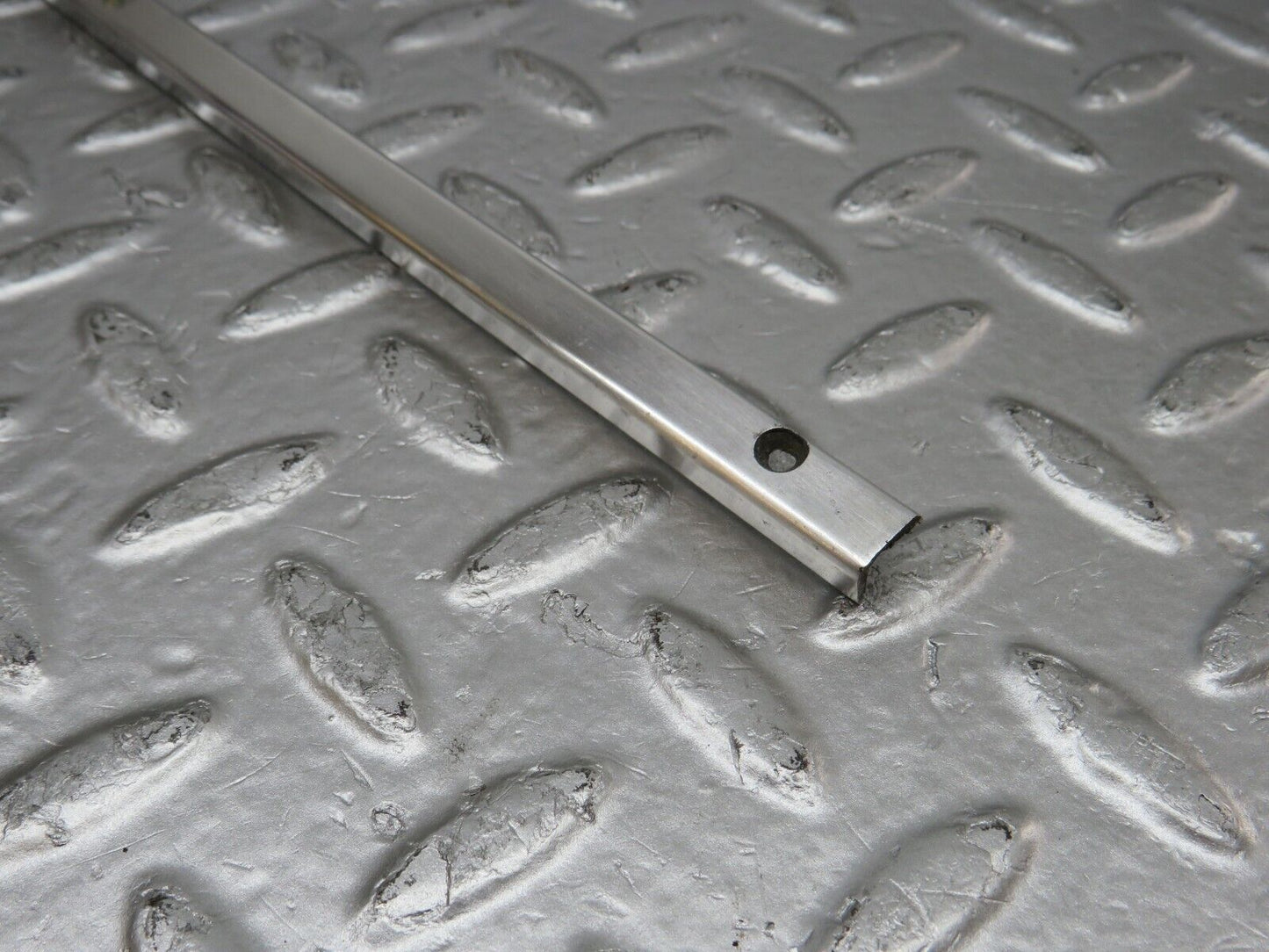 34218 Mercedes-Benz W124 260E Sunroof Chrome Trim