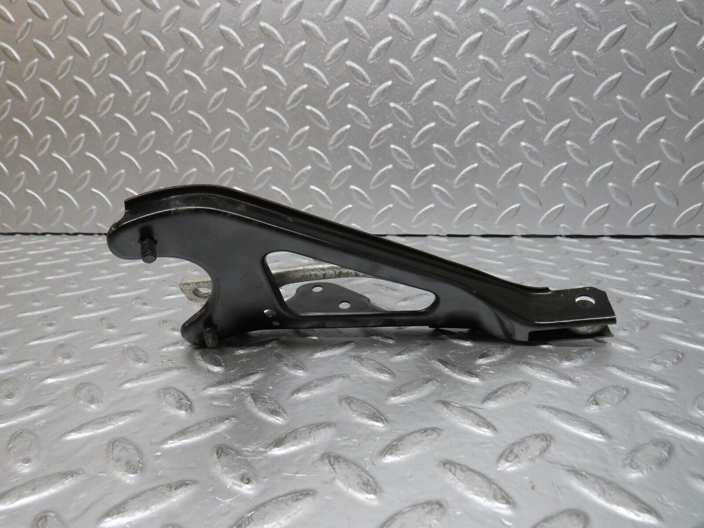 31737 Mercedes-Benz W201 190LE 1.8L Steering Column Bracket