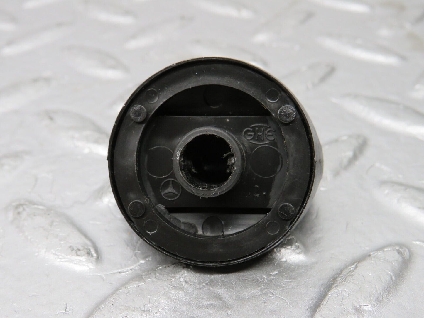 32183 Mercedes-Benz W123 230E Heater Control Knob Set