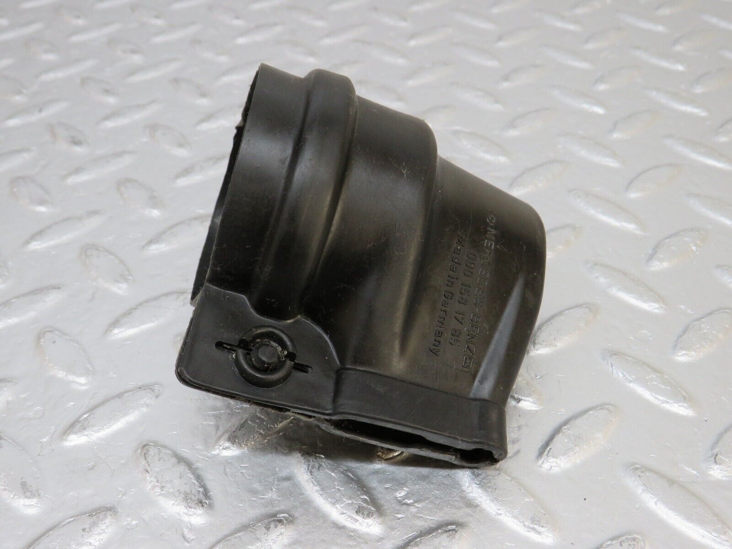 34309 Mercedes-Benz C126 380SEC Coupe Ignition Coil Protective Cap 0001581785