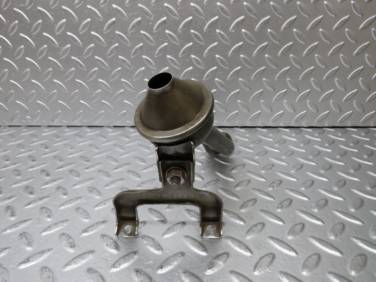 29851 Mercedes-Benz W123 230E Oil Pump Filter