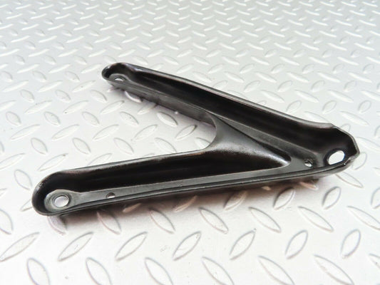 6819 Mercedes-Benz S124 E220 Wagon Air Intake Manifold Bracket
