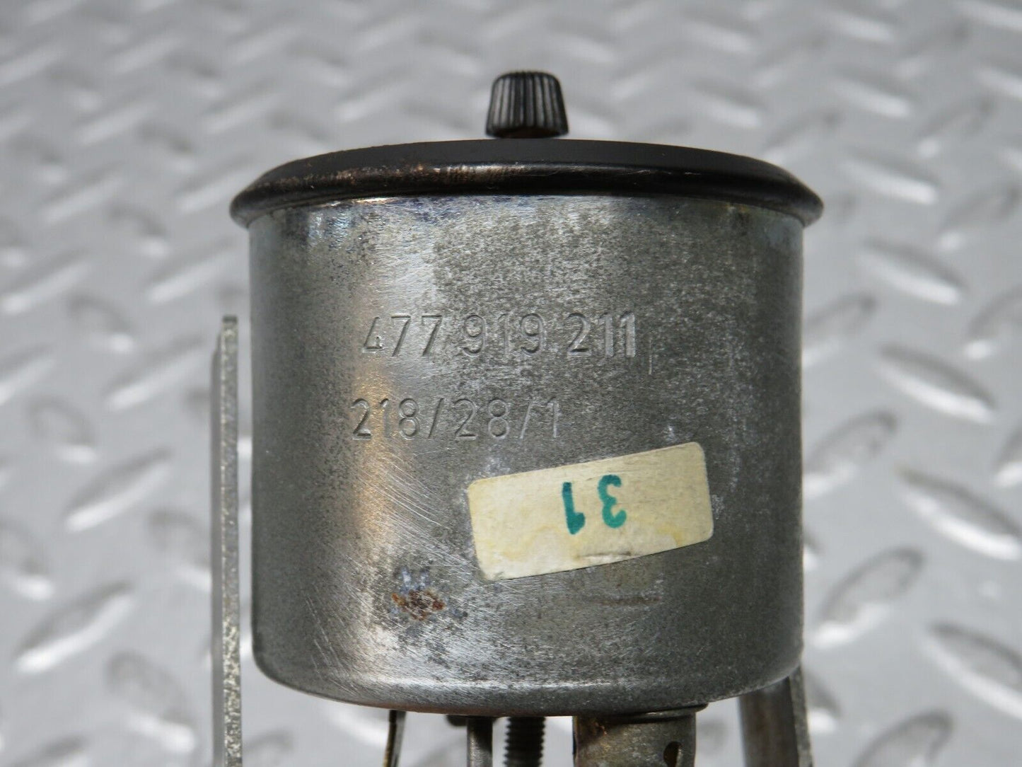 30048 Porsche 924 Dashboard Clock VDO 477919211