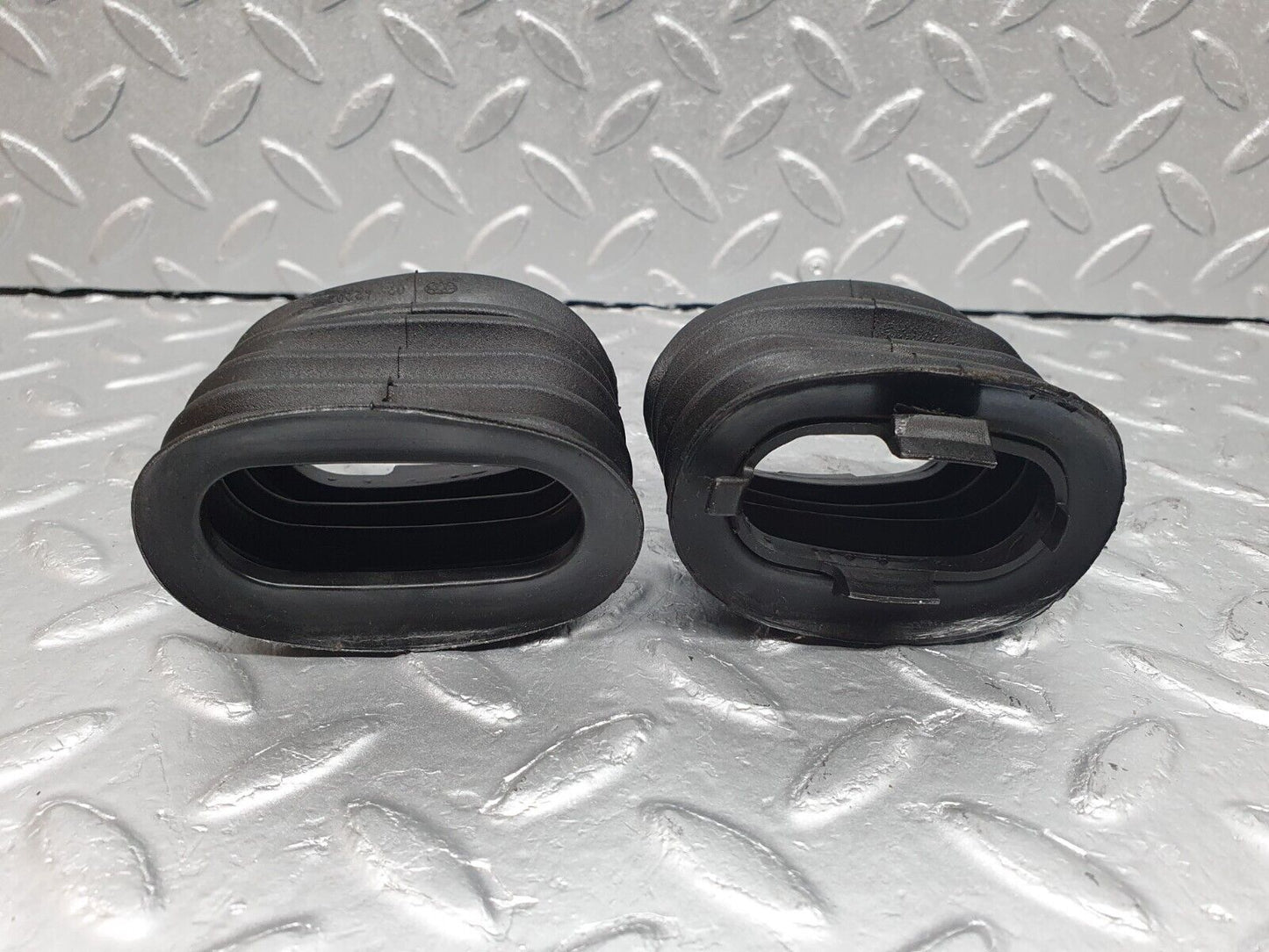41029 Mercedes-Benz W126 300SE Front Door Wire Protector Rubber  1248210197