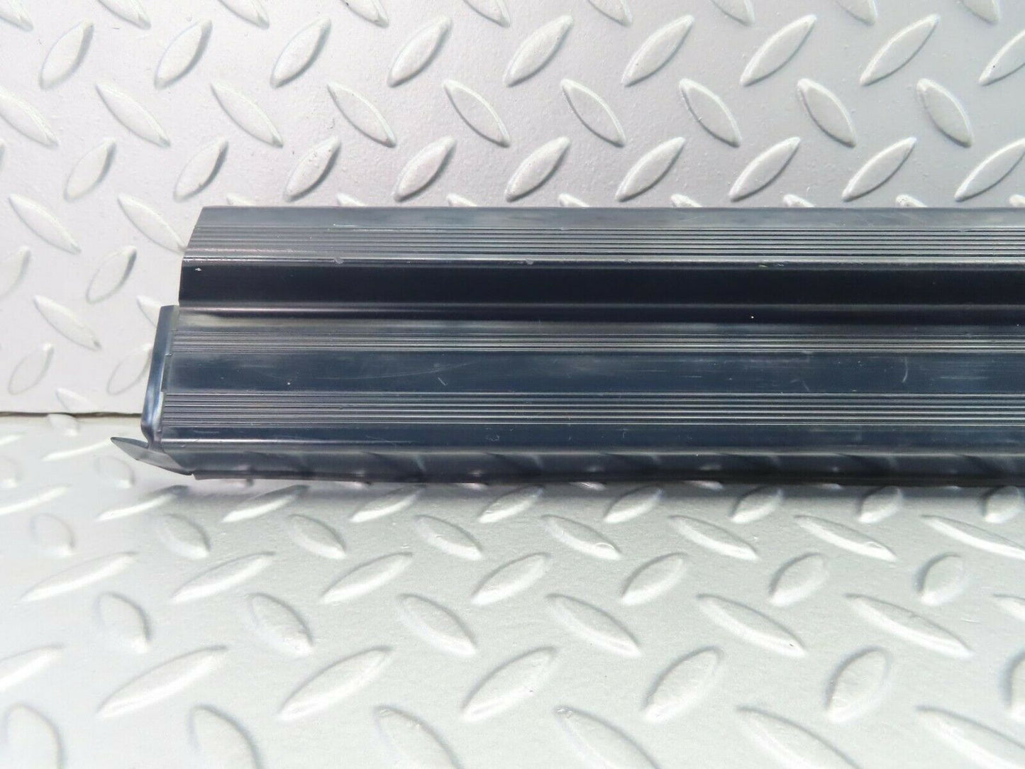 9407 Mercedes-Benz C124 300CE Coupe Left Door Sill Blue