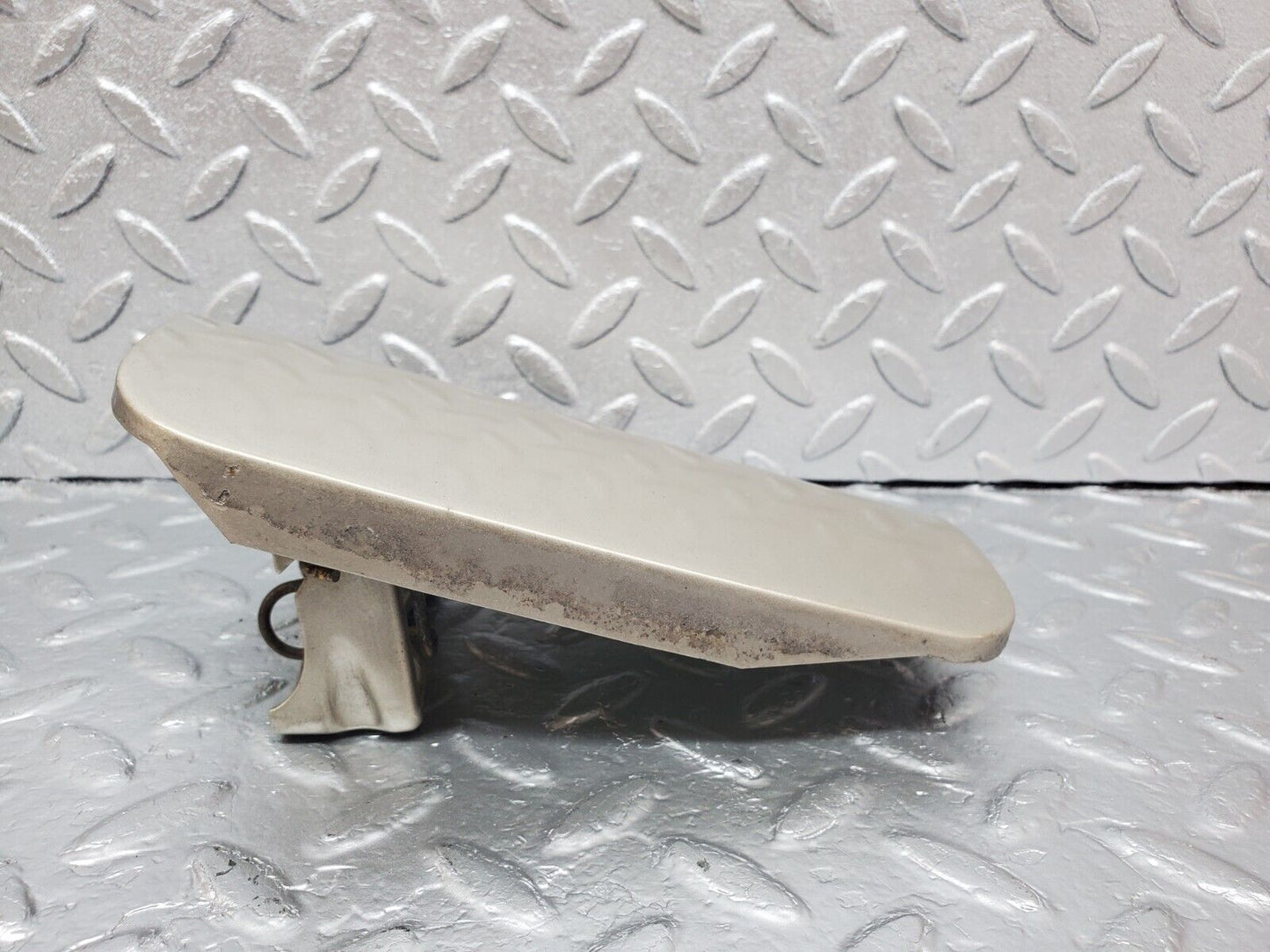 45785 Mercedes-Benz W126 420SE Fuel Tank Flap Cap 1265842639