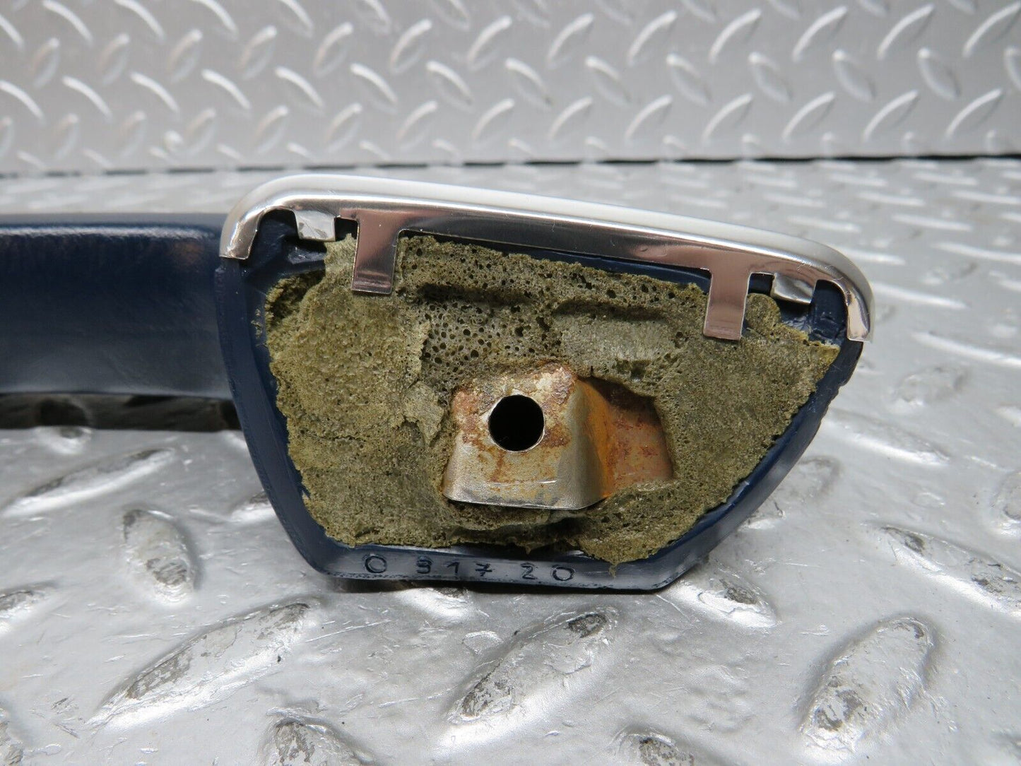 31981 Mercedes-Benz W123 230E Rear Right Interior Door Handle 1239702001