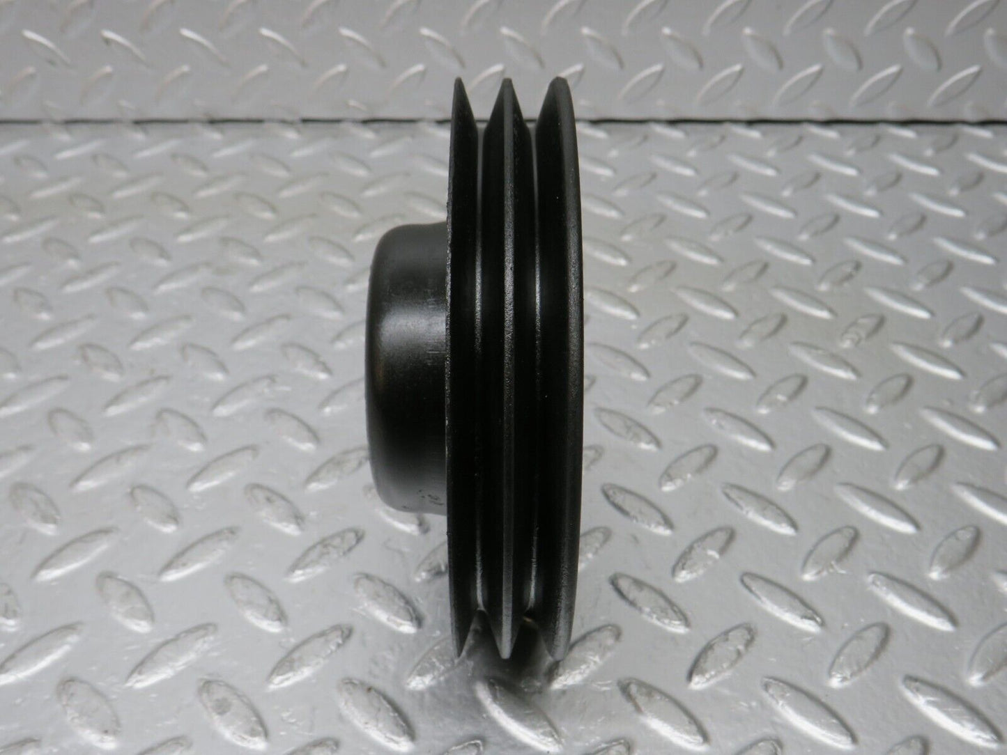 32988 Mercedes-Benz C107 R107 350 V8 Water Pump Pulley