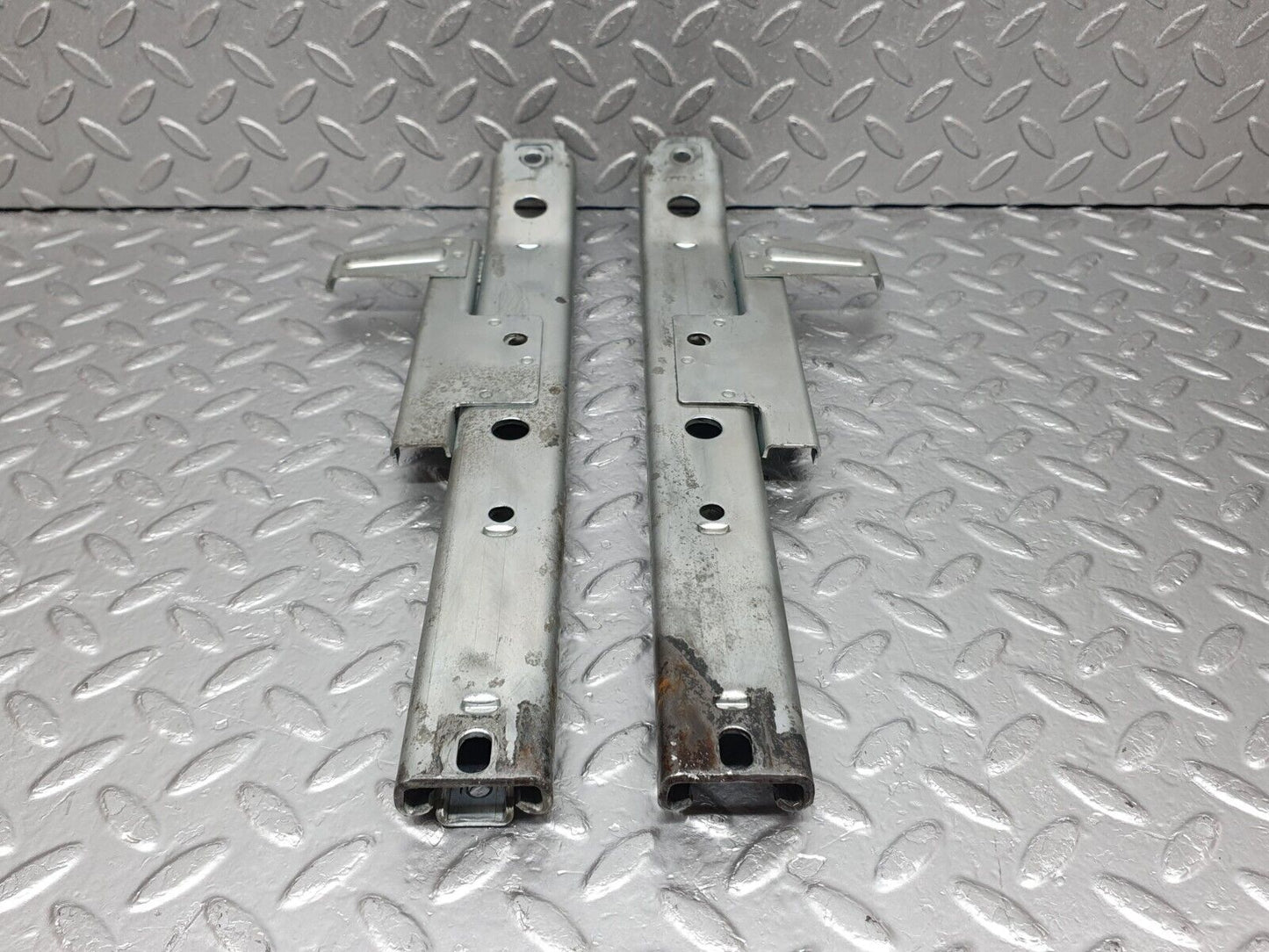 44180 Mercedes-Benz C123 230CE Coupe Front Right Seat Rail Pair