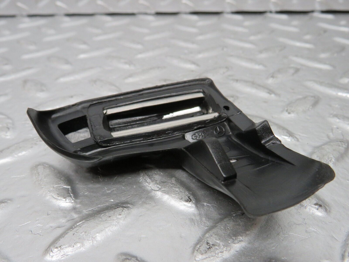 25634 Mercedes-Benz W123 200 Rear Left Fender Wing Lower Moulding Trim