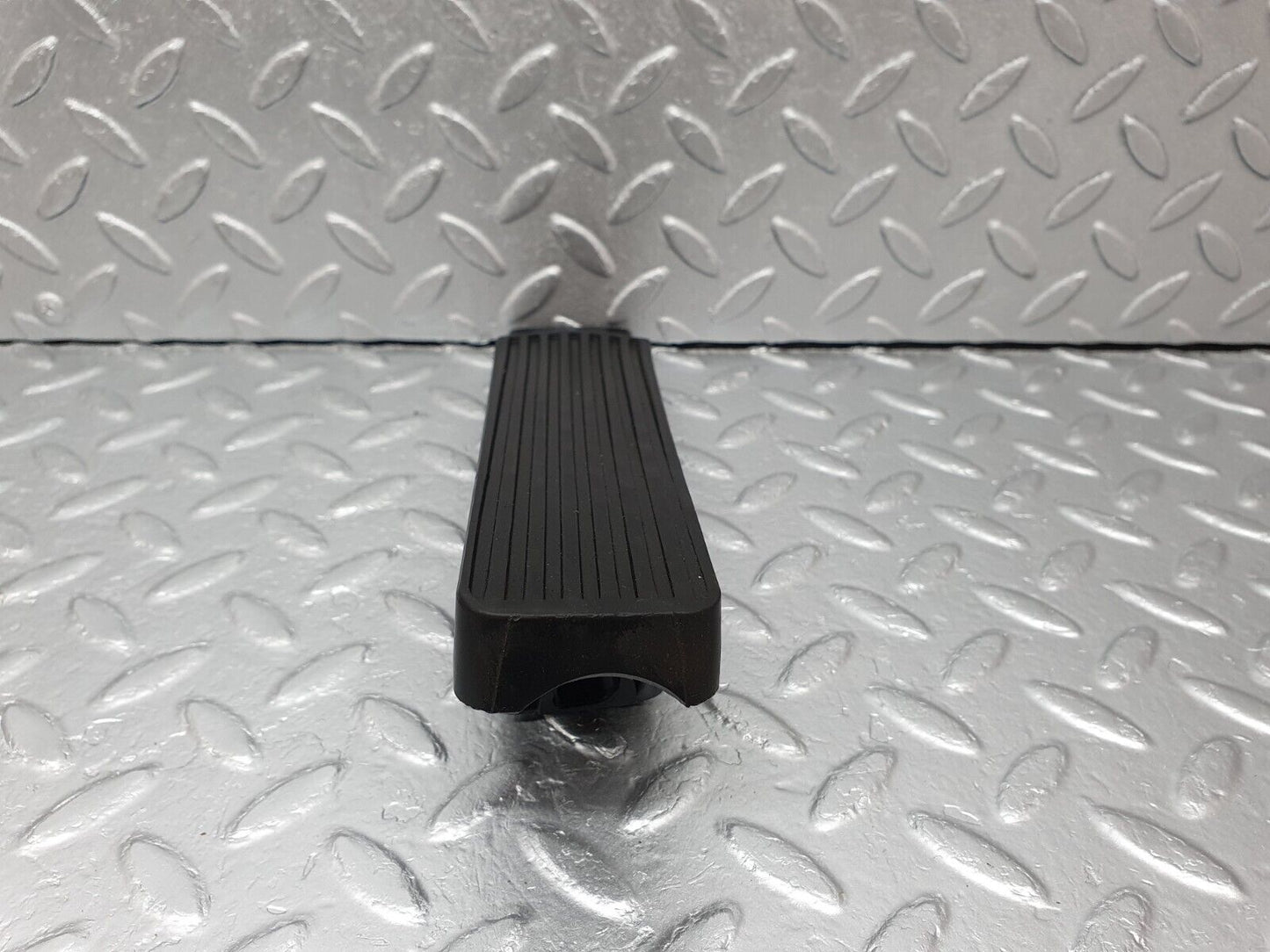 41485 Mercedes-Benz W124 200E Accelerator Pedal With Rubber 1263000504 1233010082