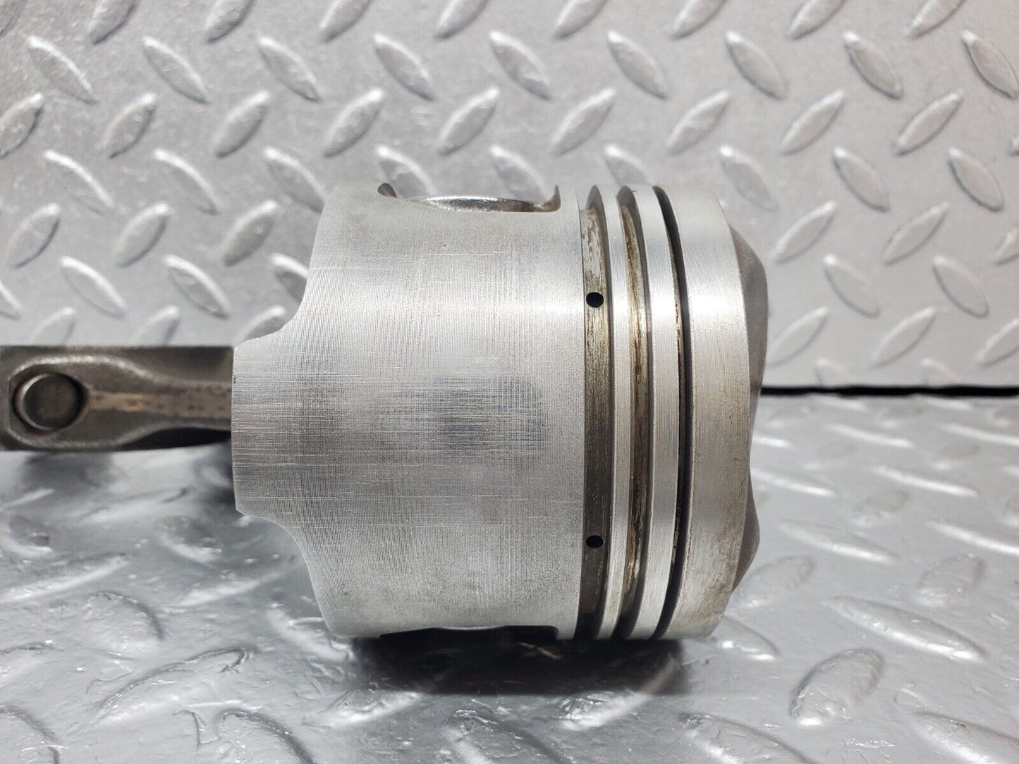 44300 Mercedes-Benz W123 280E Piston With Connecting Rod 85.985Mm 11005