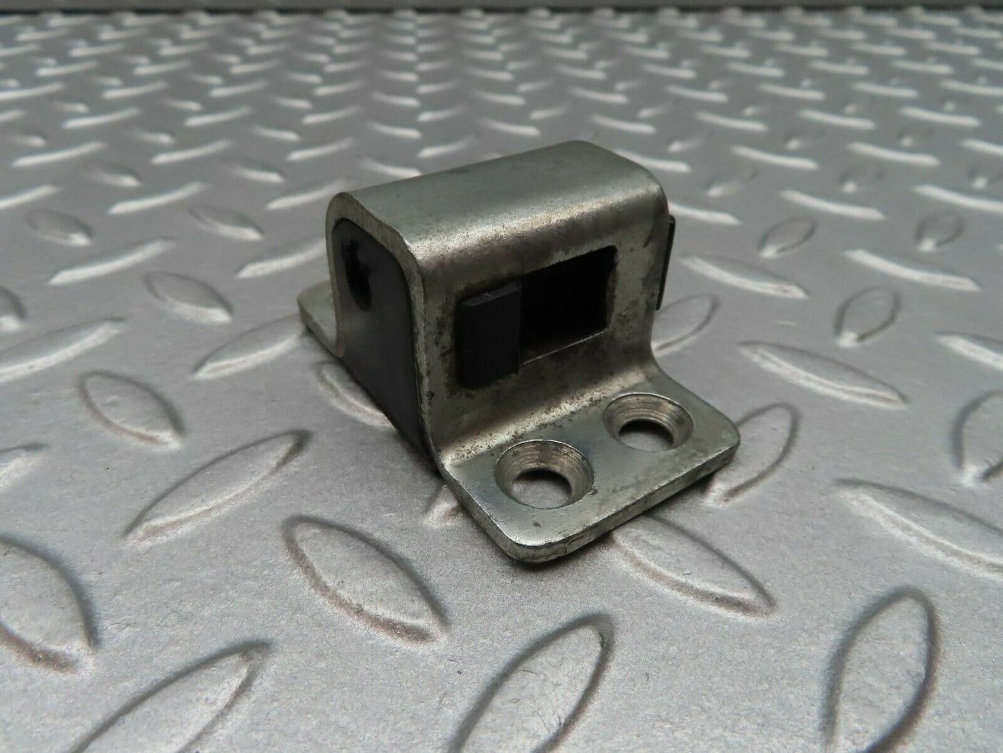 3724 Mercedes-Benz S123 200T Wagon Door Lock Latch Left Side
