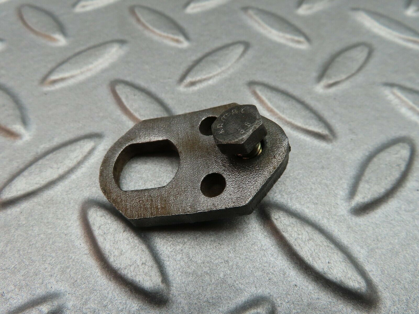 5124 Mercedes-Benz R107 350SL Fuel Injector Bracket