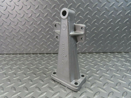 8506 Mercedes-Benz W111 Engine Mount Bracket Left Side 1272230204