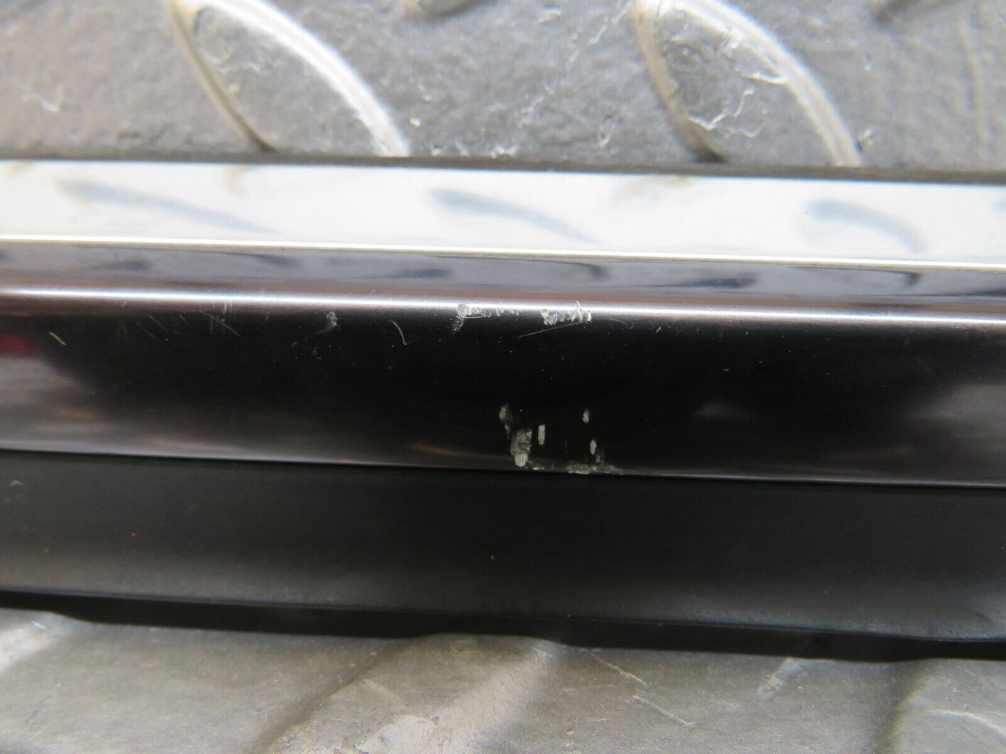 24886 Mercedes-Benz W140 SEL320 LWB Rear Right Door Moulding Trim