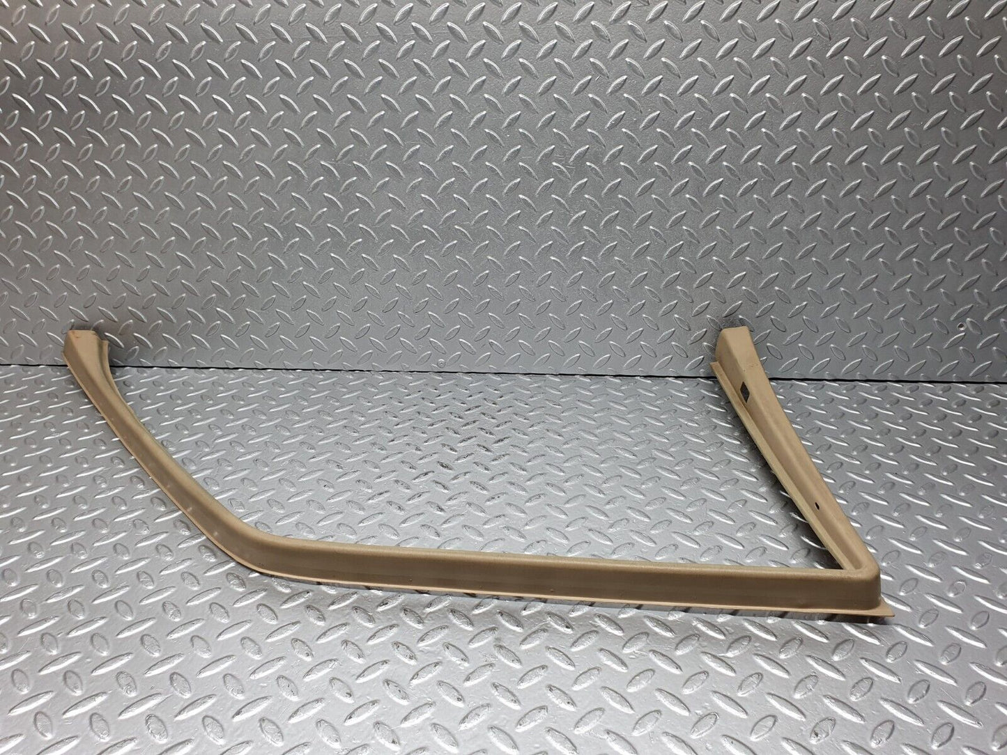 41198 Mercedes-Benz W126 300SE Front Left Door Window Frame Cover 1267250371