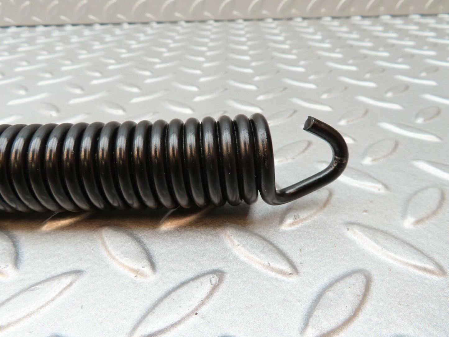 4567 Mercedes-Benz W108 280SE Bonnet Hinge Spring