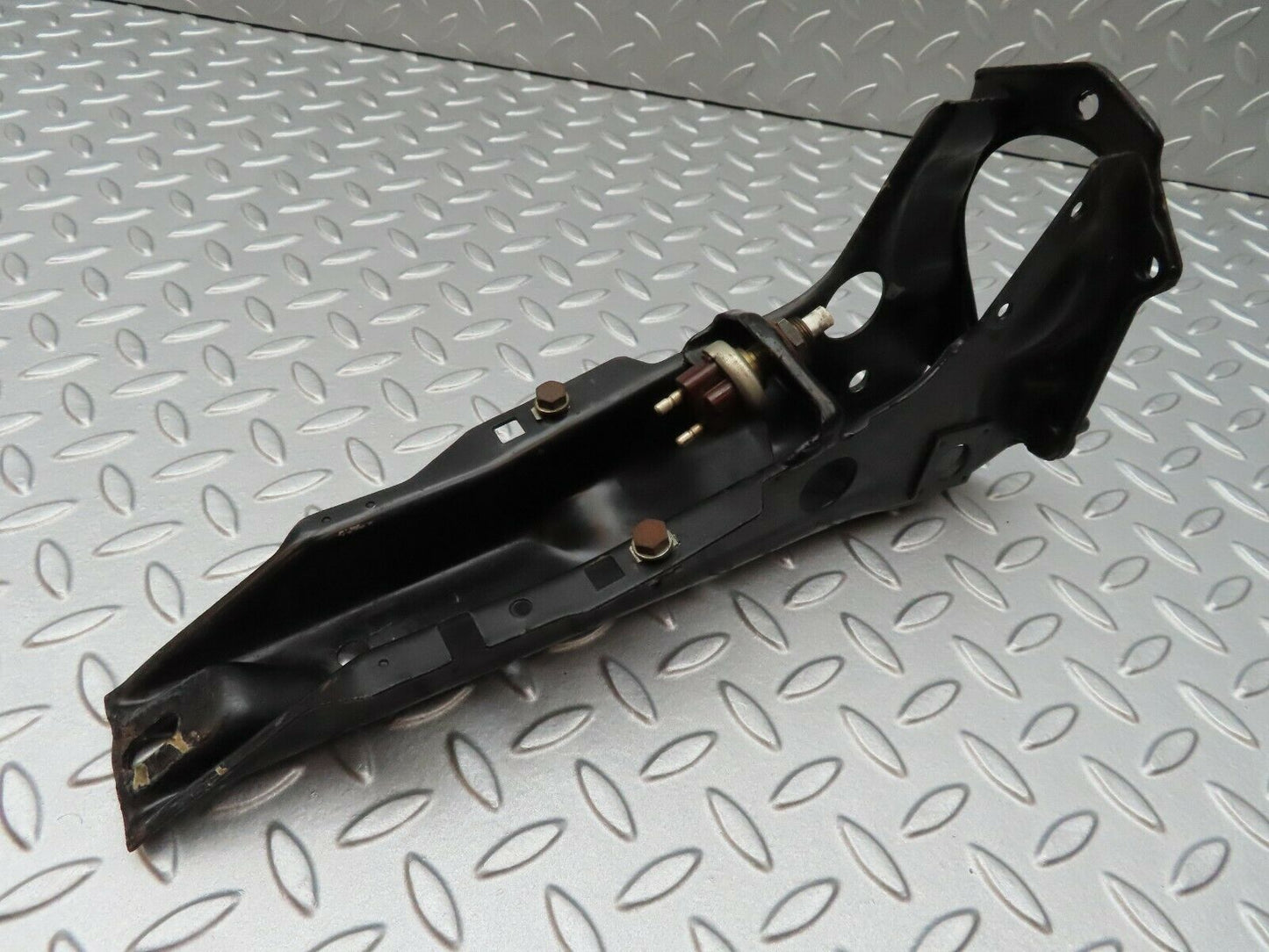 3665 Mercedes-Benz W108 280SE Brake Pedal Bracket