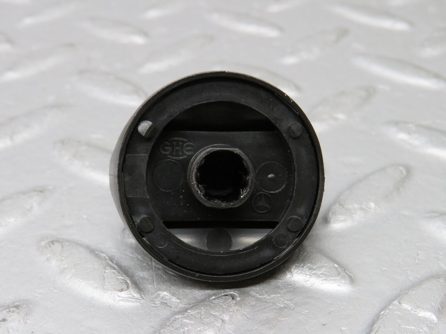 36706 Mercedes-Benz W201 190E 2.0L Heater Control Knob Set