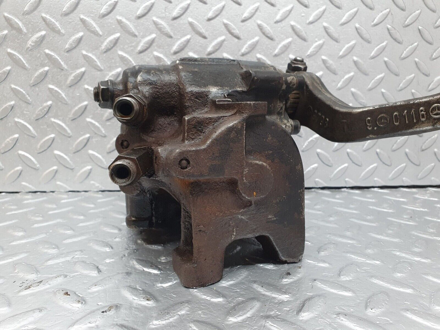 43027 Mercedes-Benz W201 190 Steering Box Steering Rack 1244611001