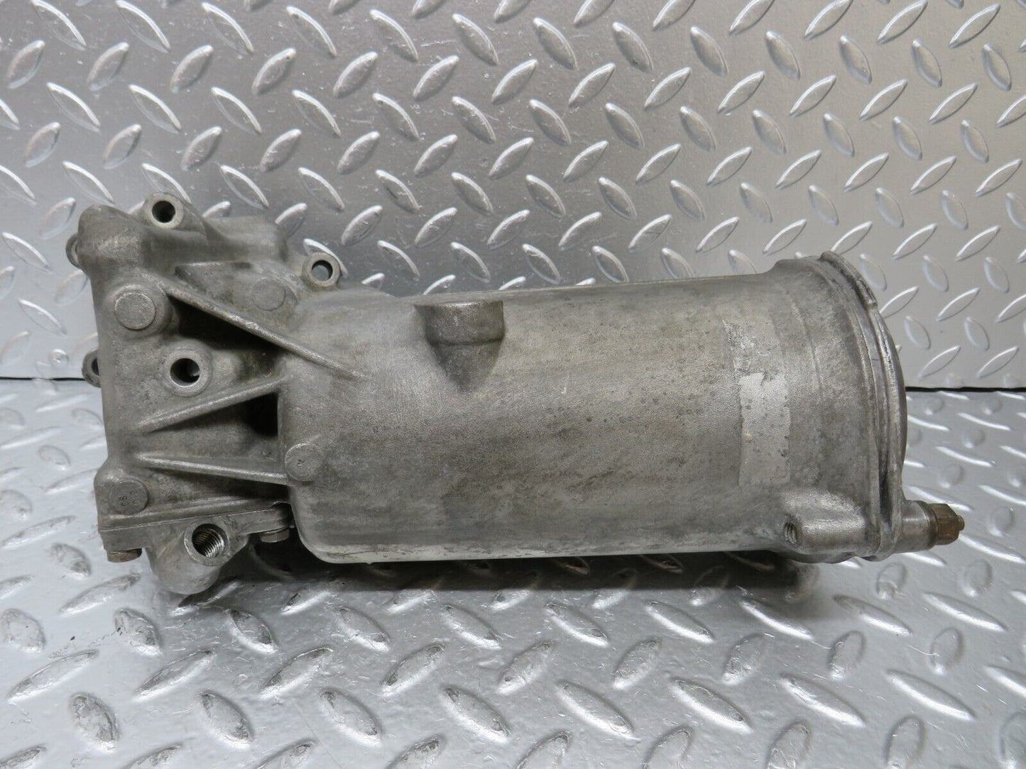 26940 Mercedes-Benz W123 240D Oil Filter Housing 6151840102