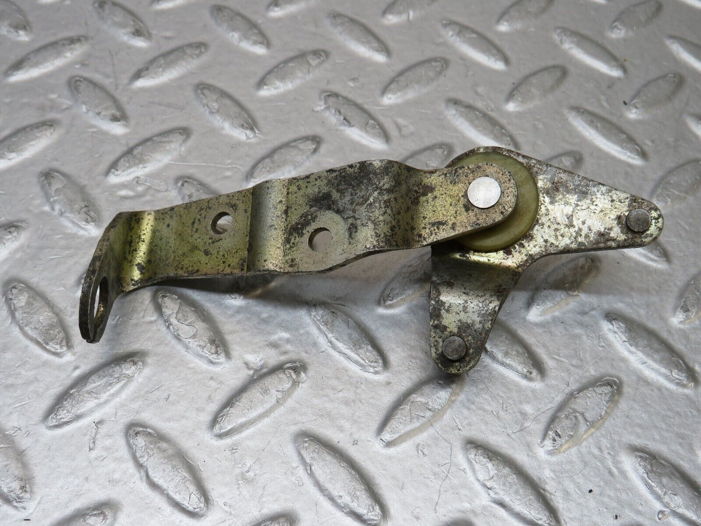 35603 Mercedes-Benz R107 280SL Coupe Throttle Linkage