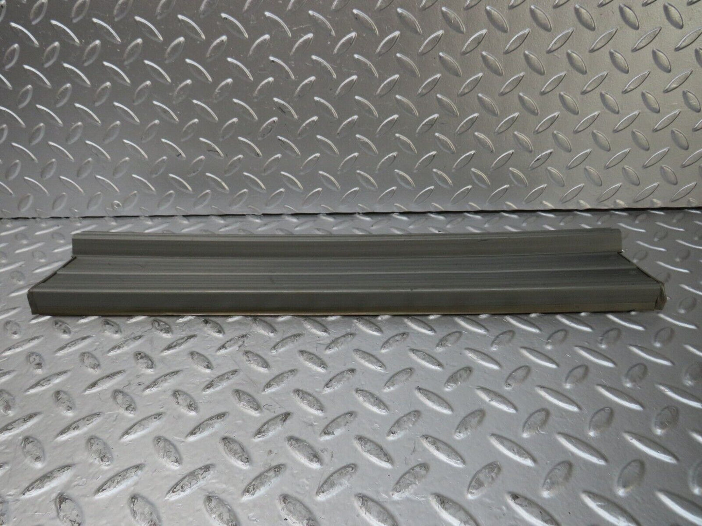 26279 Mercedes-Benz W116 450SE Rear Left Door Sill Grey