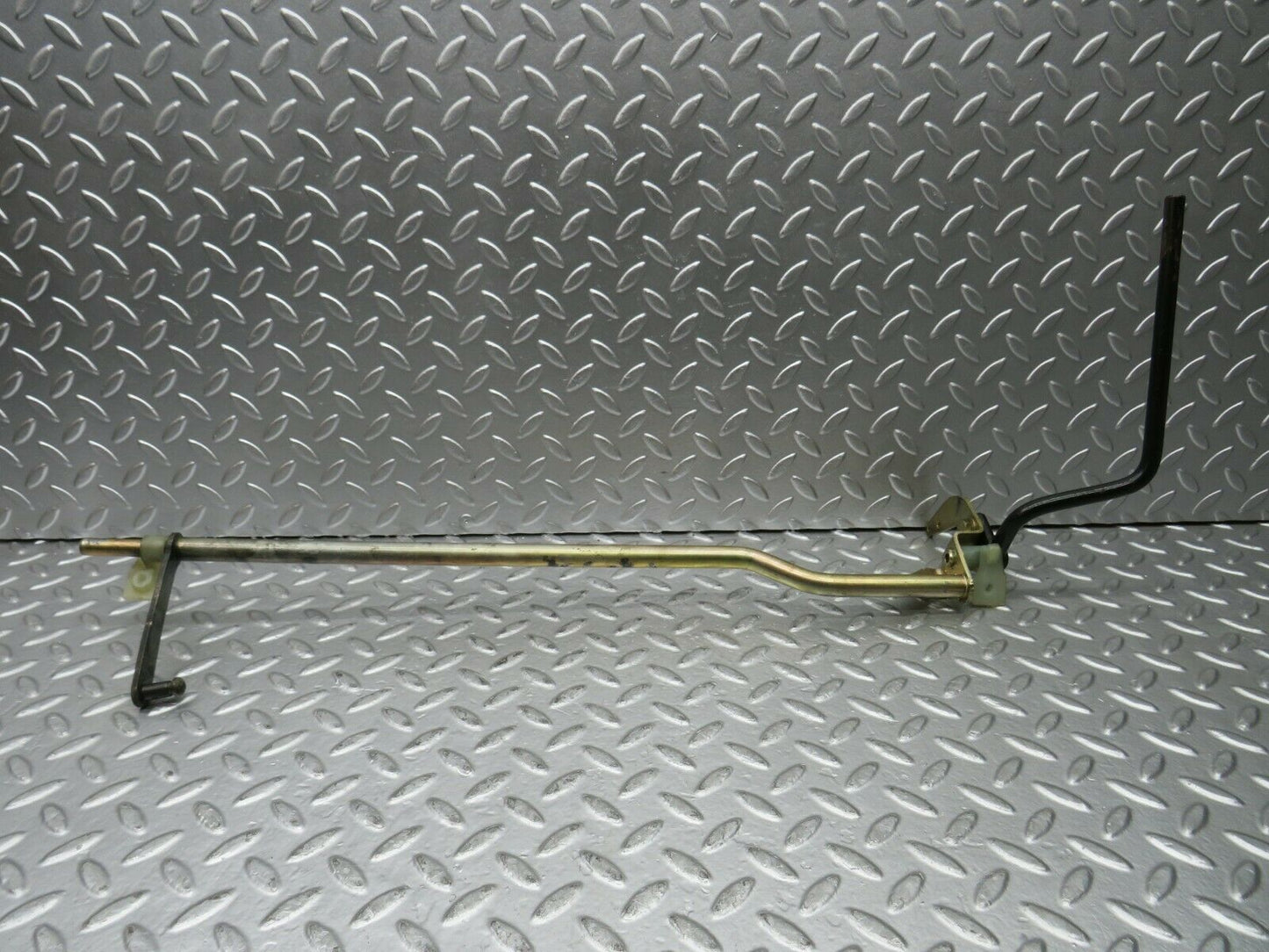 22889 Mercedes-Benz C107 450SLC Coupe Accelerator Pedal Linkage
