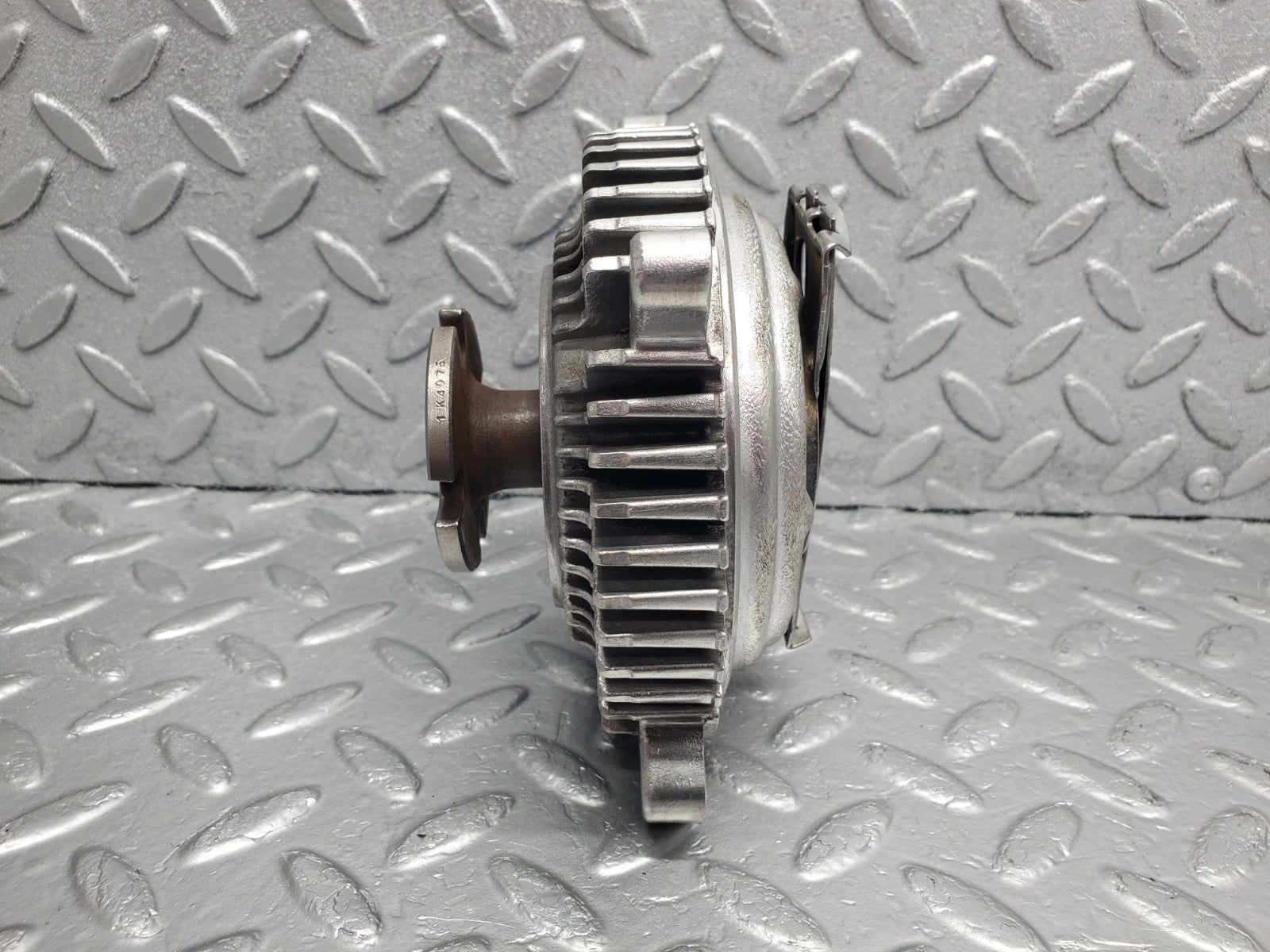 R107 SL engine cooling fan clutch used OEM