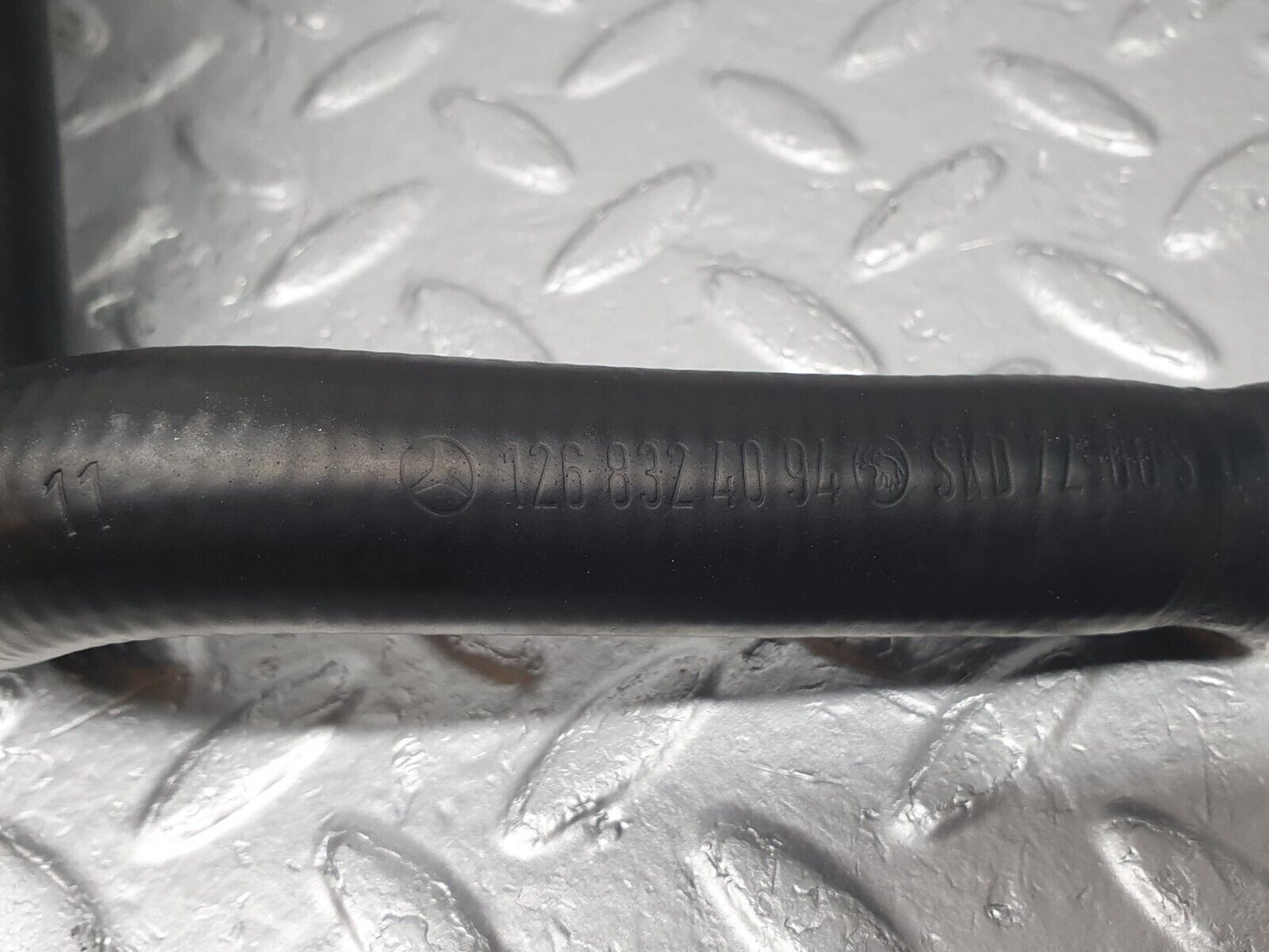 41041 Mercedes-Benz W126 300SE Heater Hose Pipe